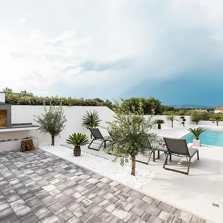 Levant Villa Murter